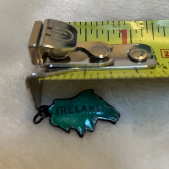 Vintage marked and signed J.M.Co. Enameled Sterling Ireland Charm - Picture 3 of 3